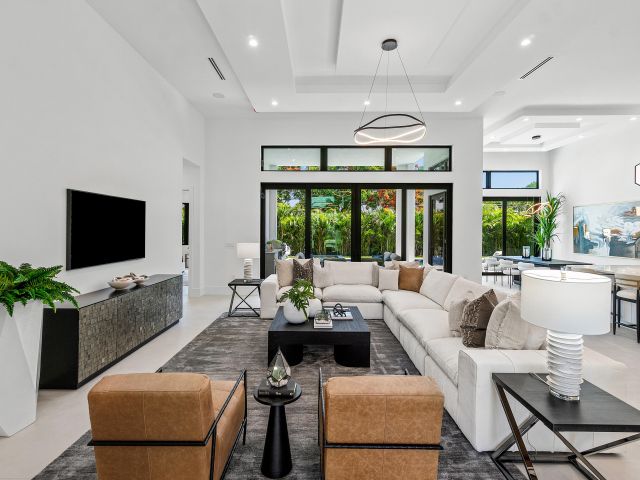 Home for sale at 17 NW 15th Street - photo 6599406