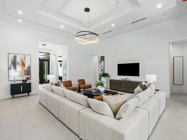 Home for sale at 17 NW 15th Street - photo 6599407