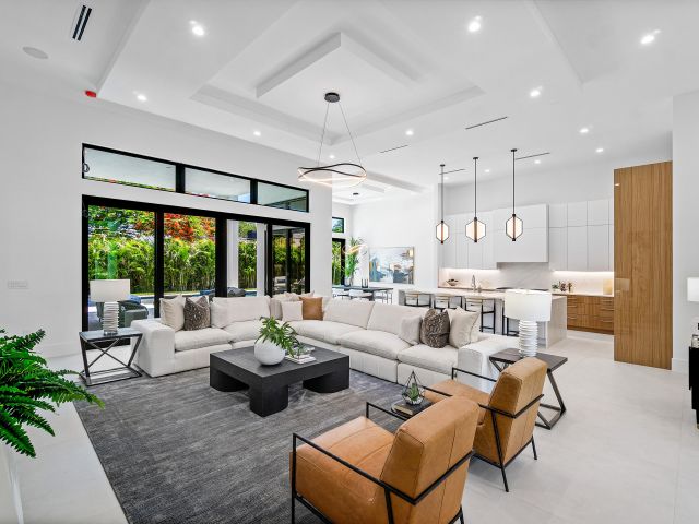 Home for sale at 17 NW 15th Street - photo 6599408