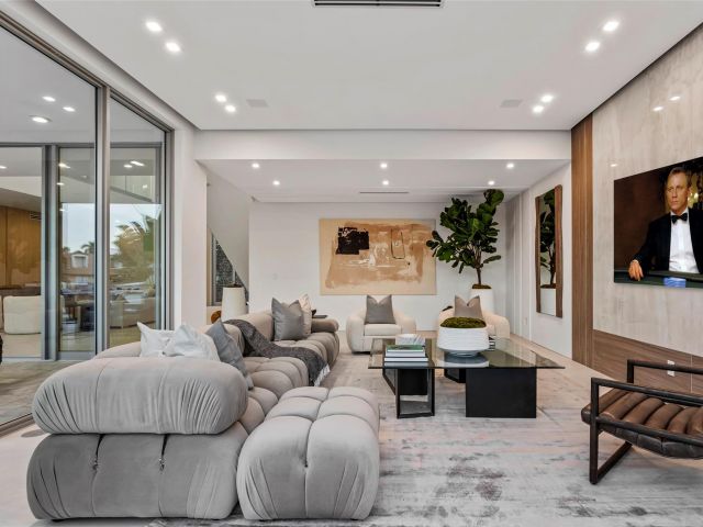 Home for sale at 91 Fiesta Way - photo 6195360