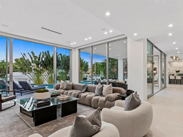 Home for sale at 91 Fiesta Way - photo 6195361