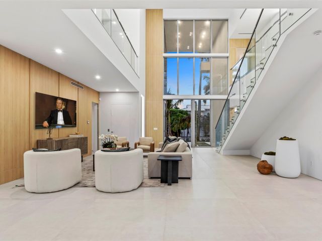 Home for sale at 91 Fiesta Way - photo 6195364