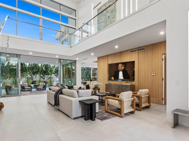 Home for sale at 91 Fiesta Way - photo 6195367