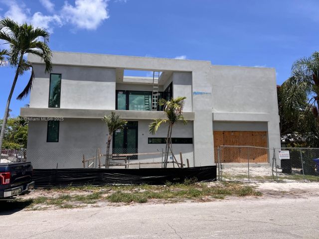 Home for sale at 1700 NE 18th St - photo 6183730