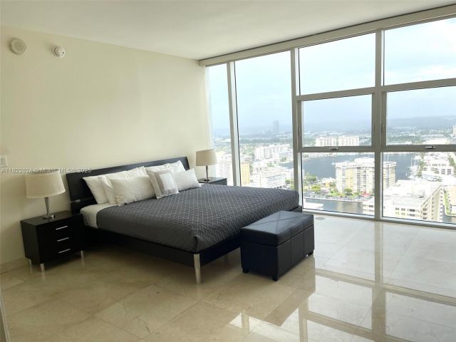 Apartment for rent  Unit #3407 - photo 6173067