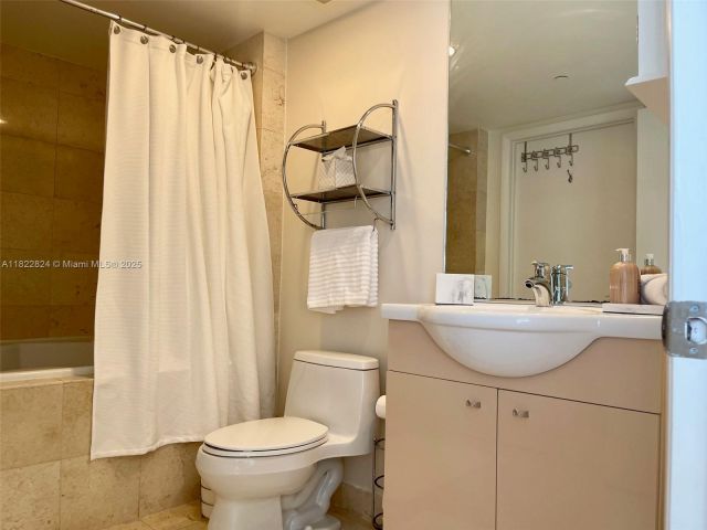 Apartment for rent  Unit #3407 - photo 6173069