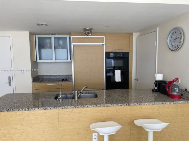 Apartment for rent  Unit #3407 - photo 6173071