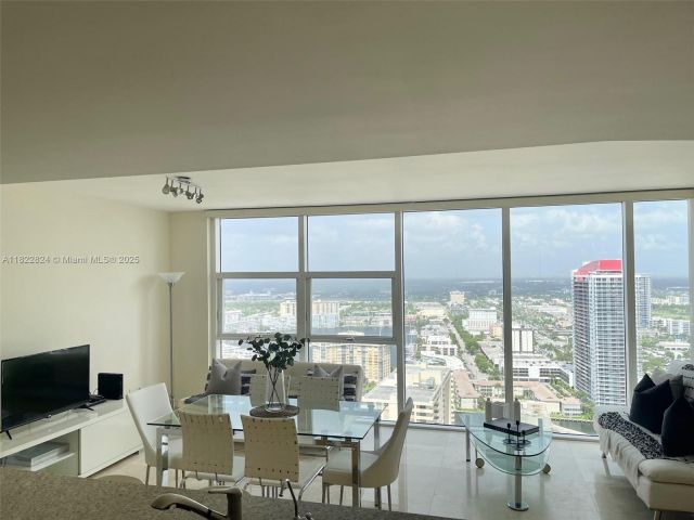 Apartment for rent  Unit #3407 - photo 6173074