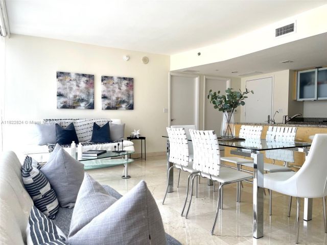 Apartment for rent  Unit #3407 - photo 6173076