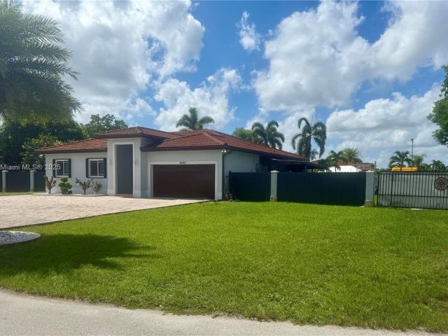 Home for sale at 20401 SW 317th St - photo 6170625