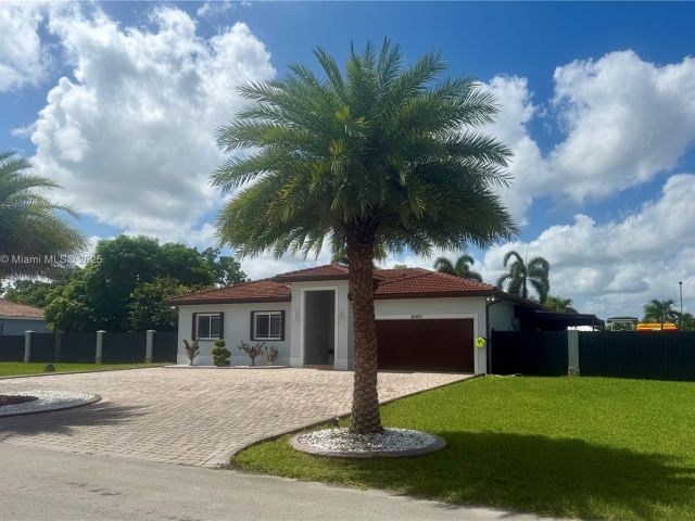 Home for sale at 20401 SW 317th St - photo 6170626