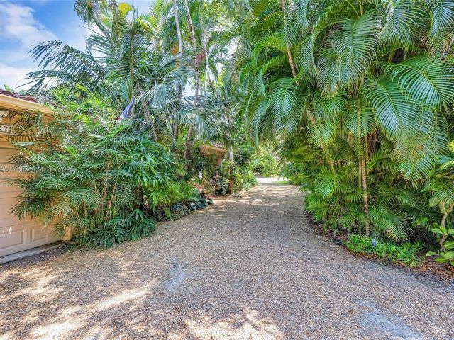 Home for sale at 4187 S Le Jeune Rd - photo 6177386