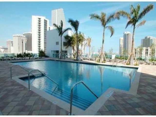 Apartment for sale  Unit #1305 - photo 6192817