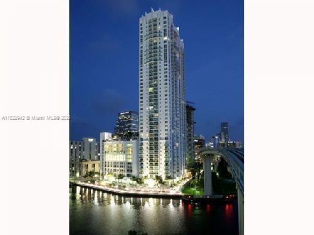 Apartment for sale  Unit #1305 - photo 6192827