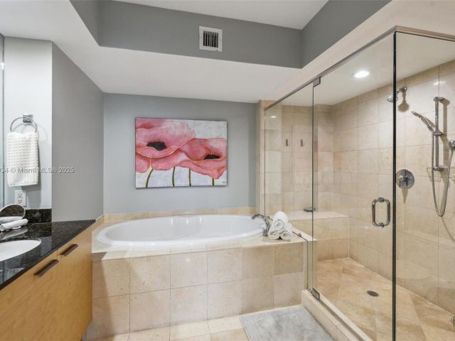 Apartment for rent  Unit #4803 - photo 6173094