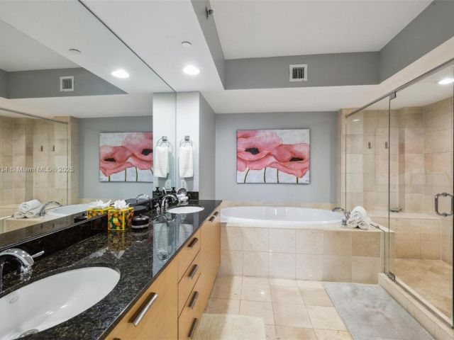 Apartment for rent  Unit #4803 - photo 6173095