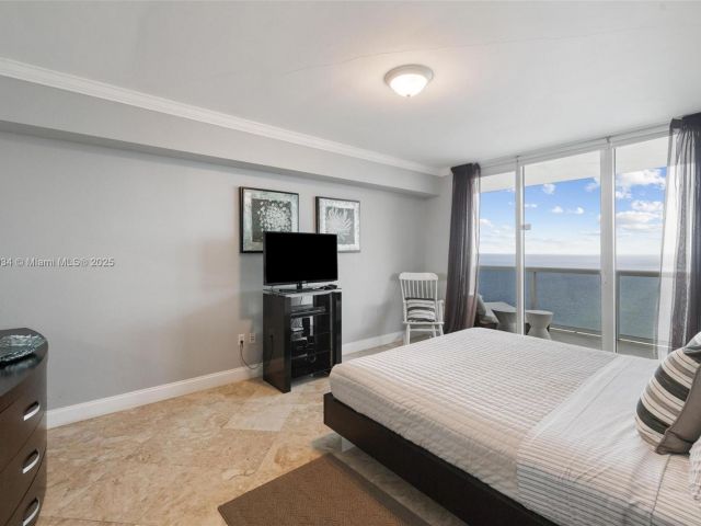 Apartment for rent  Unit #4803 - photo 6173098