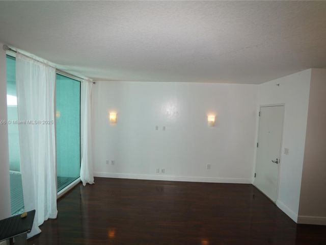 Apartment for sale  Unit #2510 - photo 6185761