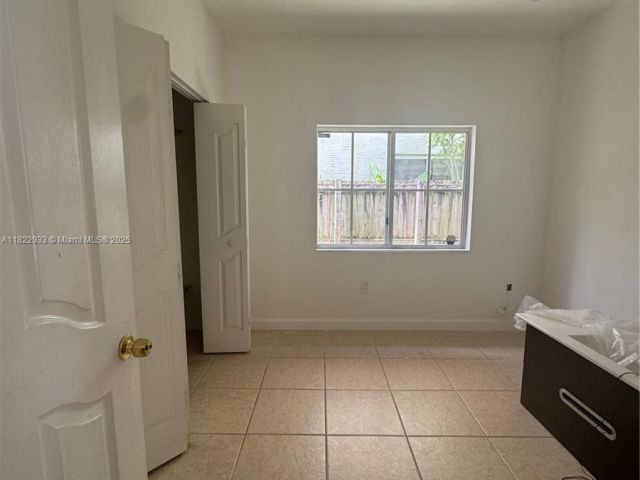 Home for sale at 1281 NE 41st Pl - photo 6206111