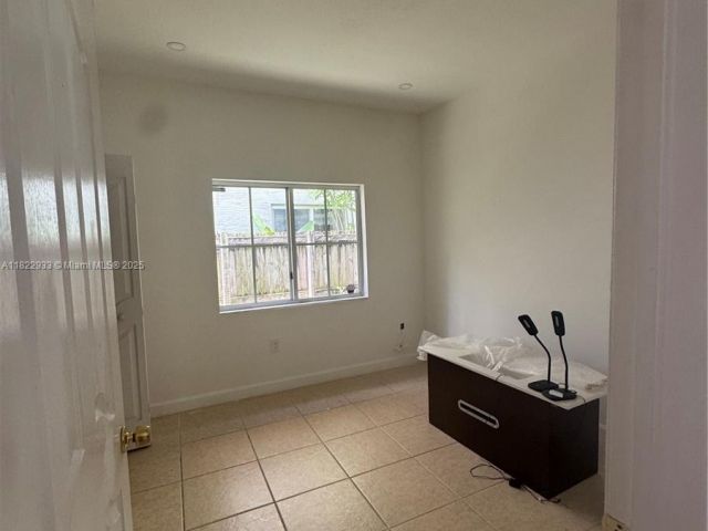 Home for sale at 1281 NE 41st Pl - photo 6206112