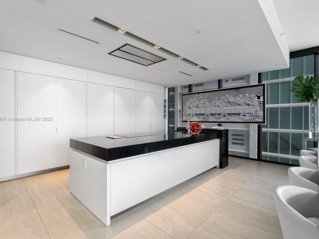 Apartment for sale  Unit #3402 - photo 6191811