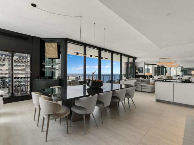 Apartment for sale  Unit #3402 - photo 6191815