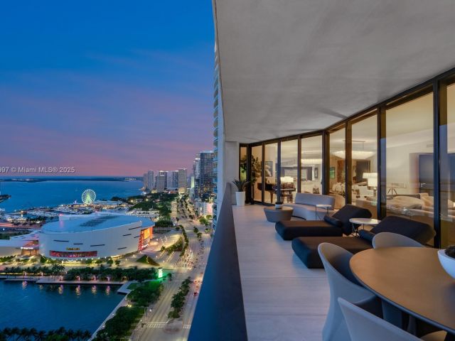 Apartment for sale  Unit #3402 - photo 6191817