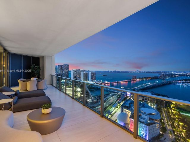 Apartment for sale  Unit #3402 - photo 6191818