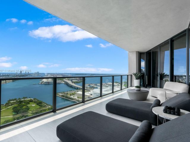 Apartment for sale  Unit #3402 - photo 6191819