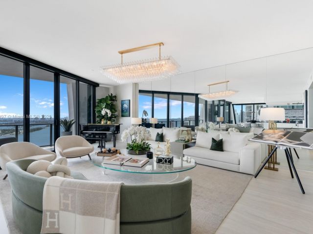 Apartment for sale  Unit #3402 - photo 6191824