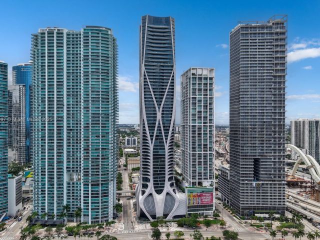 Apartment for sale  Unit #3402 - photo 6191827