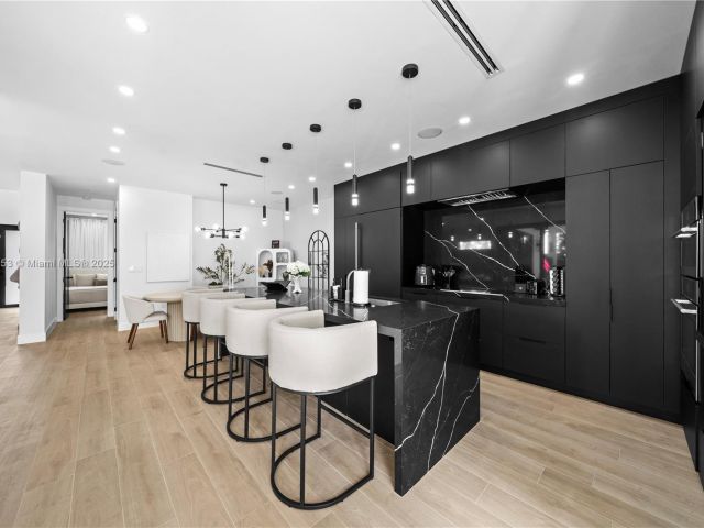 Home for sale at 550 NW 42nd St - photo 7523461