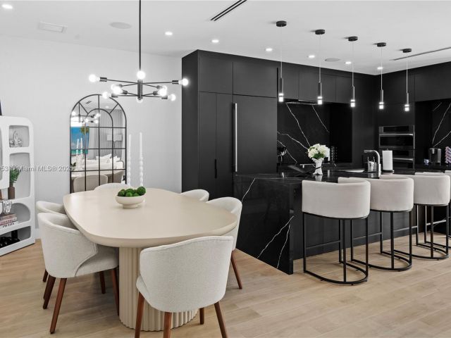 Home for sale at 550 NW 42nd St - photo 7523467