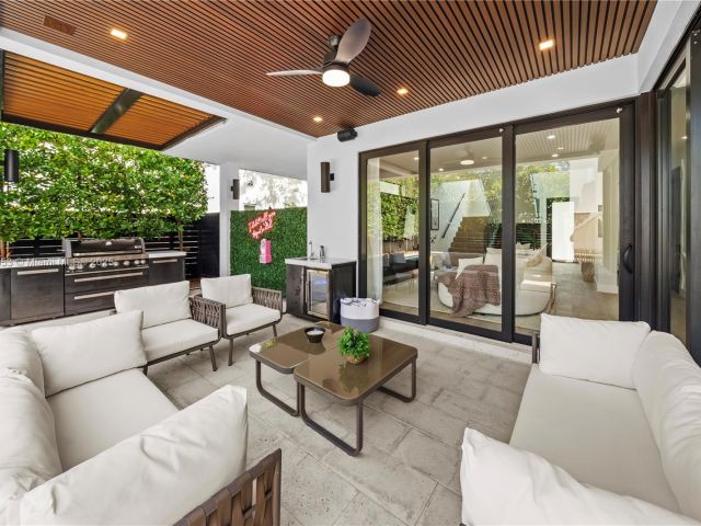 Home for sale at 550 NW 42nd St - photo 7523469