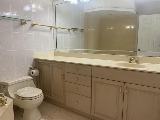 Home for sale at 3830 Circle Lake Drive - photo 6204551