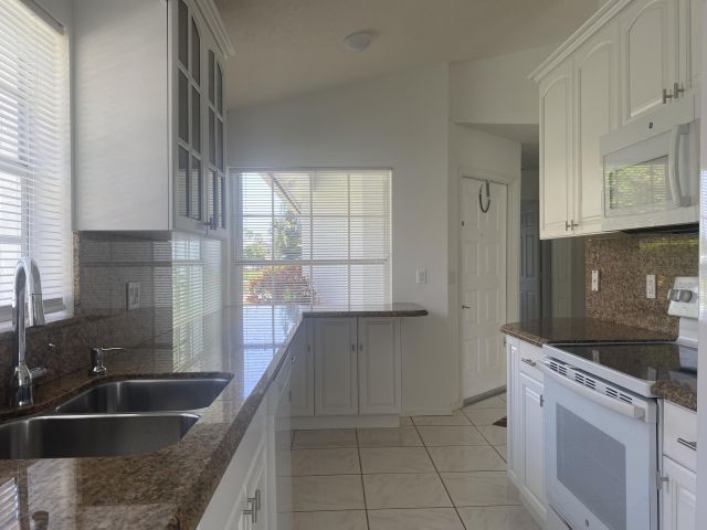 Home for sale at 3830 Circle Lake Drive - photo 6204557