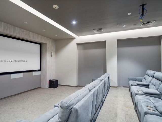 Apartment for sale  Unit #330 - photo 6171523