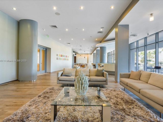 Apartment for sale  Unit #330 - photo 6171524