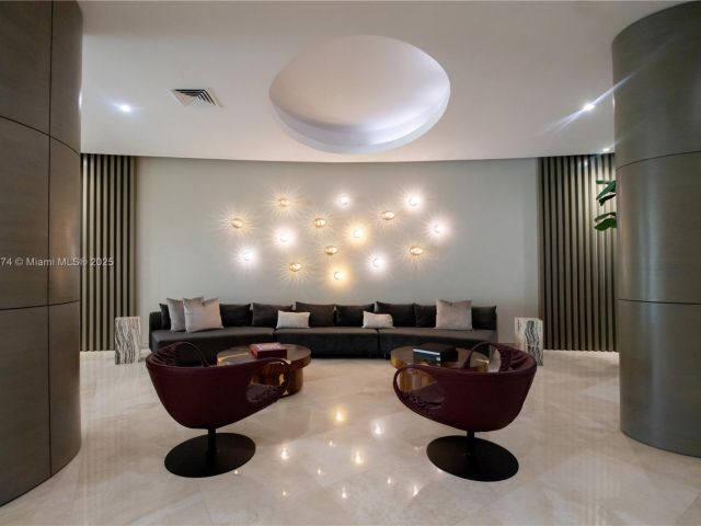 Apartment for sale  Unit #330 - photo 6171526