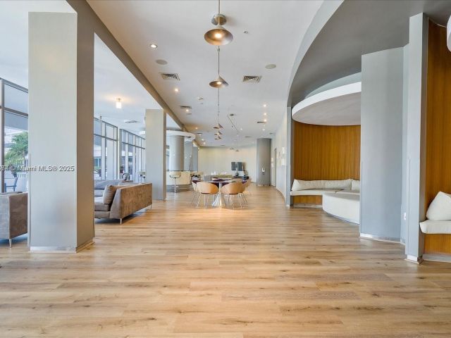 Apartment for sale  Unit #330 - photo 6171528