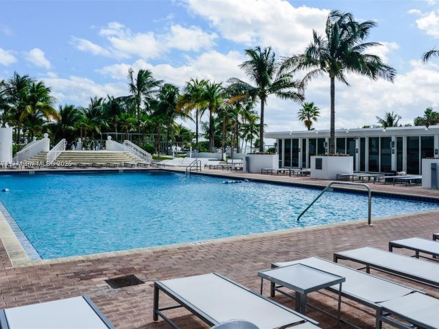 Apartment for sale  Unit #330 - photo 6171531