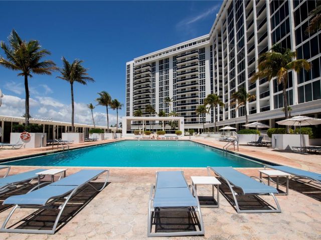 Apartment for sale  Unit #330 - photo 6171532