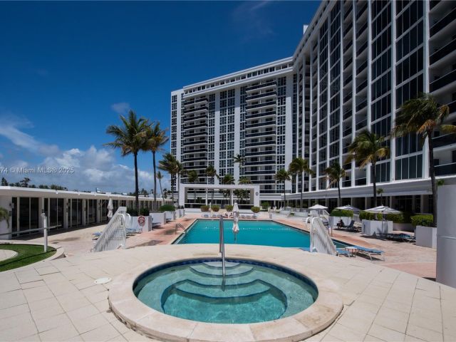 Apartment for sale  Unit #330 - photo 6171533