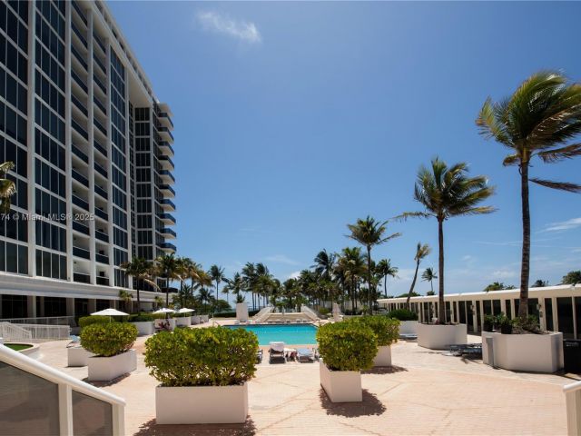 Apartment for sale  Unit #330 - photo 6171534