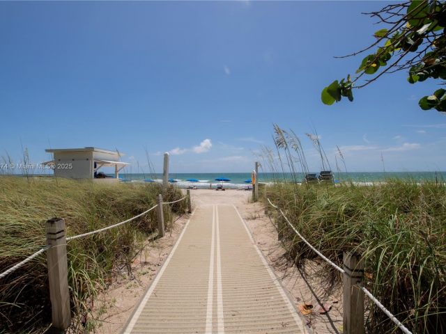 Apartment for sale  Unit #330 - photo 6171536