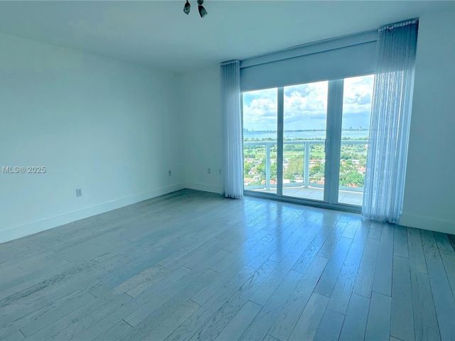 Apartment for rent  Unit #2203 - photo 6172862