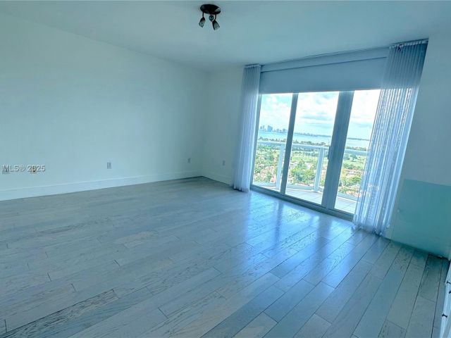 Apartment for rent  Unit #2203 - photo 6172864