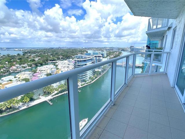 Apartment for rent  Unit #2203 - photo 6172869