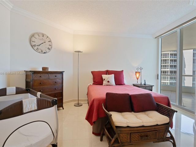 Apartment for sale  Unit #2702 - photo 6176048
