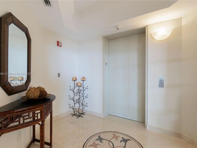 Apartment for sale  Unit #2702 - photo 6176064